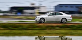 Ile waży Toyota Sienna?