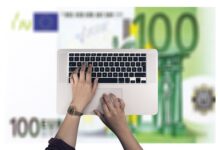 Ile zarabia kierowca testowy?