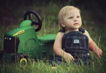 Czy można jeździć traktorem bez prawa jazdy?