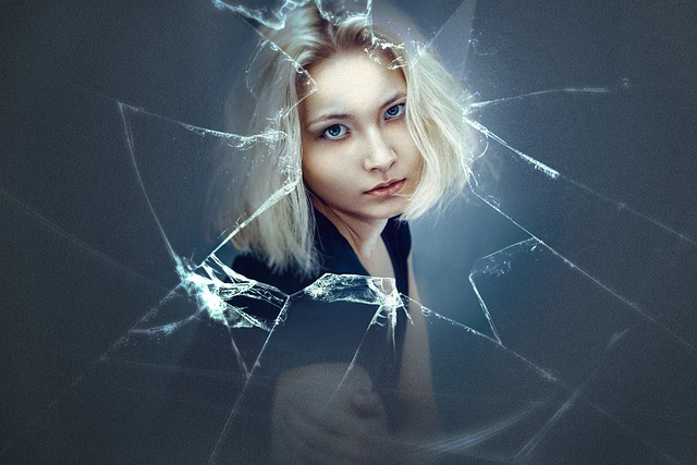 Czy można jeździć z rozbita lampa? Czy można jeździć z rozbita lampa?